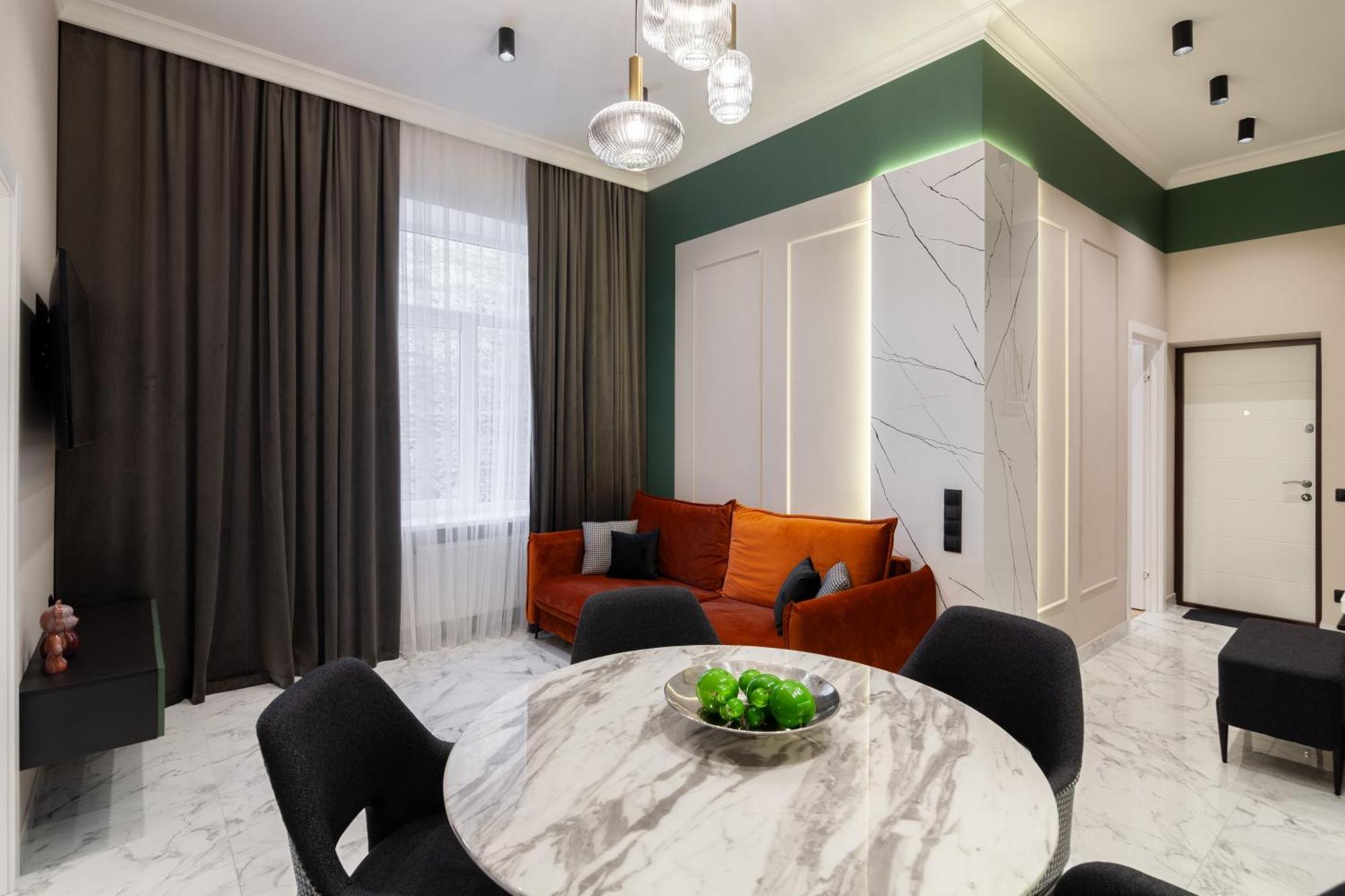 Leogrand Apartments On Franka 35 Lviv Buitenkant foto